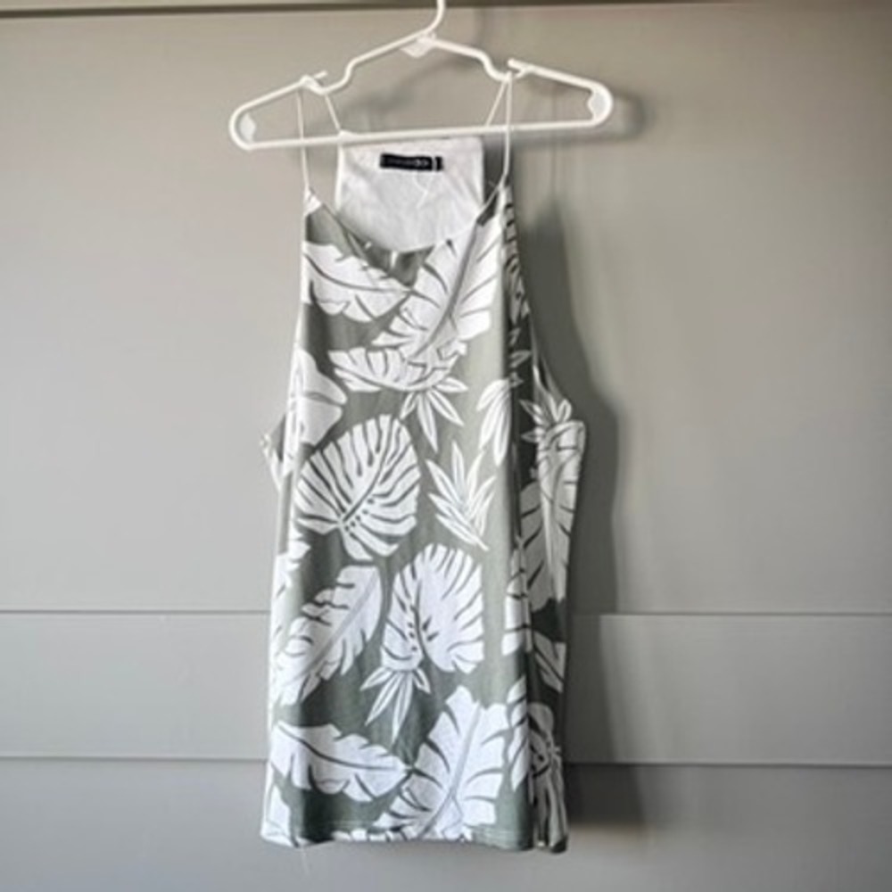 Papermoon Tank Top Womens Small‎ Olive Green Tropical Monstera Halter Cami